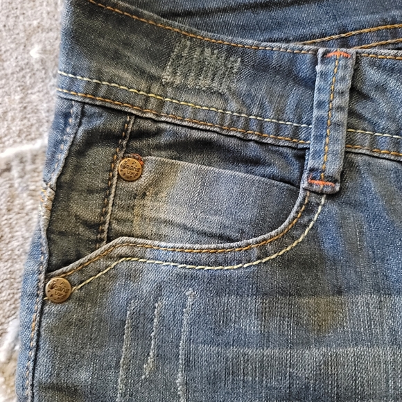 Jeans - Picture 3 of 11